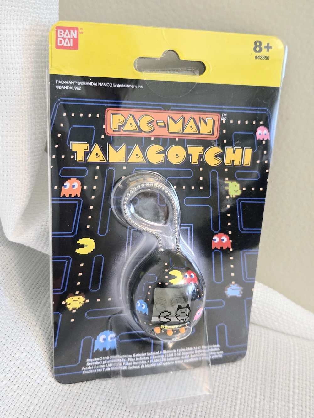Pac Man Tamagotchi Interactive Keychain Ghost Bugs Games 2020 Bandai